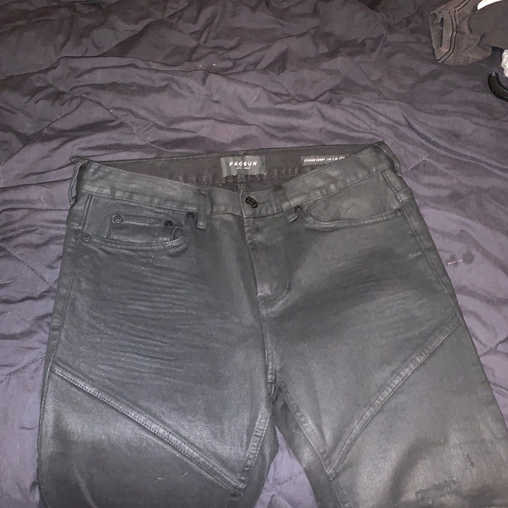 Black men’s skinny jeans